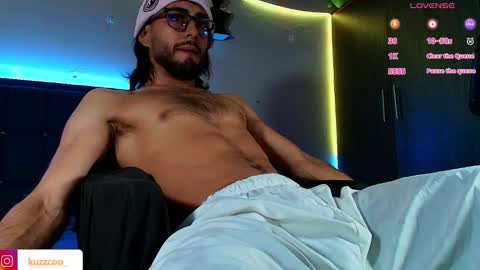 Snapshot of kuzzcoo chatting on March 3, 2026, 12:33 pm kuzzcoo online show from March 3, 2026, 12:33 pm