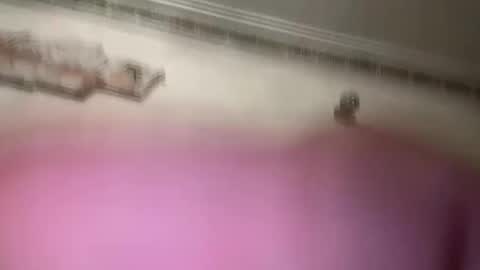 kwpspsvqj online show from October 6, 2025, 6:27 pm