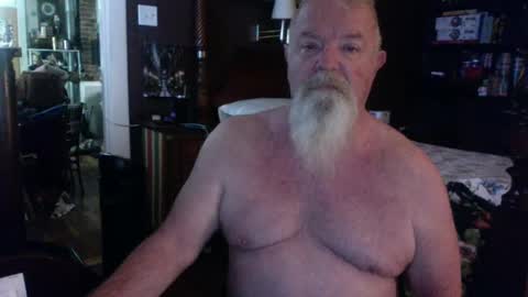 Snapshot of kyhgihntight chatting on July 19, 2026, 6:44 pm Nick Nude Celt KYHighNTight online show from July 19, 2026, 6:44 pm