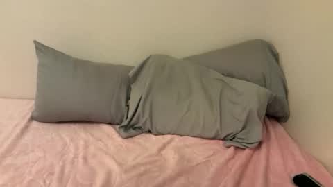 kyky online show from April 5, 2026, 3:20 pm