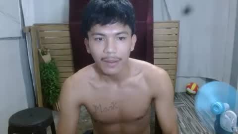 kyle_lourence online show from April 26, 2026, 2:31 am