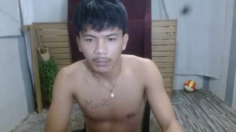 Snapshot of kyle_lourence chatting on April 26, 2026, 11:35 pm kyle_lourence online show from April 26, 2026, 11:35 pm