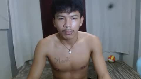 Snapshot of kyle_lourence chatting on May 1, 2026, 5:34 am kyle_lourence online show from May 1, 2026, 5:34 am