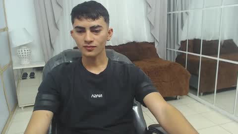 kyle_stark online show from March 6, 2025, 12:32 am