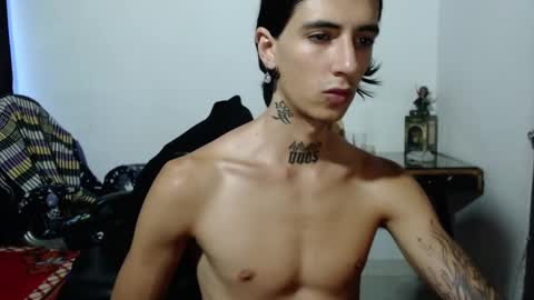 kyleer77 online show from March 12, 2025, 11:12 pm