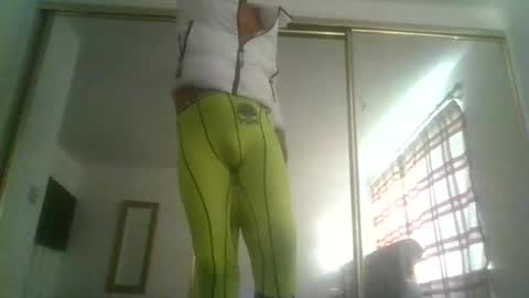 kylestrips4youq online show from December 22, 2025, 11:29 am