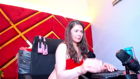 kylie_bloom online show from July 17, 2026, 10:47 pm