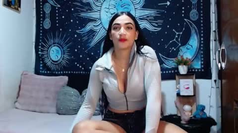 kylie online show from September 19, 2025, 9:15 pm