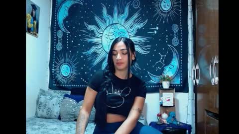 kylie online show from October 28, 2025, 9:39 pm