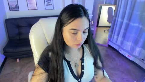 kylie online show from December 11, 2024, 1:17 pm