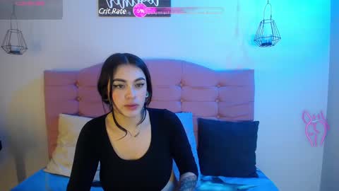 kylie_ls online show from March 1, 2025, 3:43 am