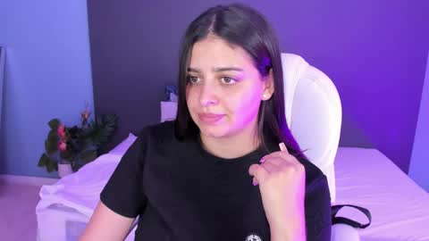 Kylie Reyes  online show from January 23, 2025, 7:51 pm