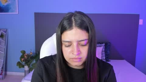 Kylie Reyes  online show from February 24, 2025, 7:30 pm