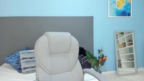 Kylie Reyes  online show from October 8, 2025, 7:33 pm