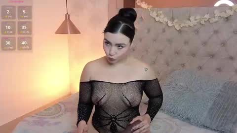  Kylie  online show from April 25, 2026, 11:35 am