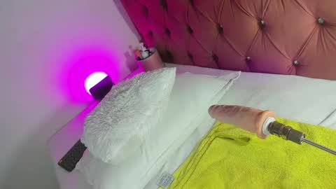 kylie Sttel online show from May 16, 2026, 4:06 pm