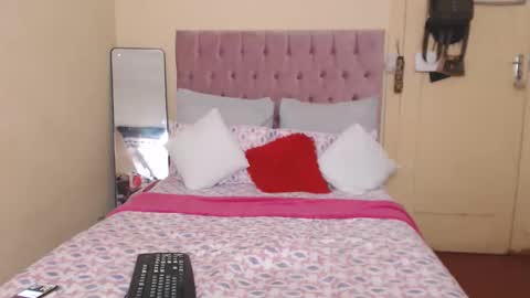 kyliebbc online show from November 29, 2025, 5:54 am