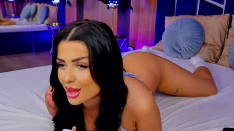 Jenny online show from November 22, 2025, 9:14 pm