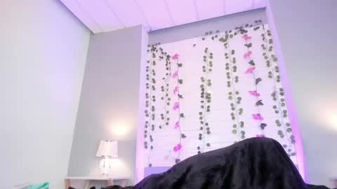 K Y L I E online show from January 11, 2025, 11:56 pm