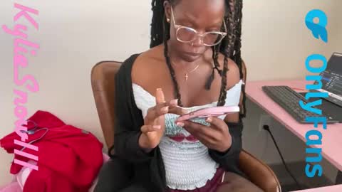 Kylie Snow online show from March 10, 2026, 5:51 pm