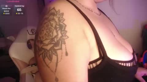 kylievoosx online show from June 9, 2026, 10:10 pm