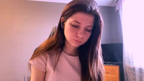 Kary online show from April 7, 2026, 2:06 pm