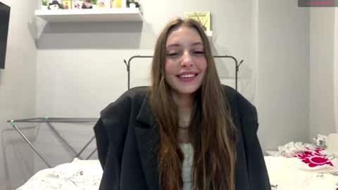 Snapshot of kymberlyrosenlof chatting on June 9, 2026, 2:23 am Selena online show from June 9, 2026, 2:23 am