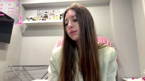 Snapshot of kymberlyrosenlof chatting on June 12, 2026, 2:32 am Selena online show from June 12, 2026, 2:32 am