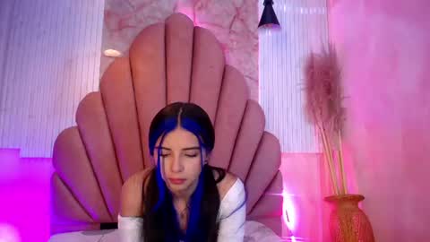 kyomi_hunt online show from July 21, 2026, 3:42 am