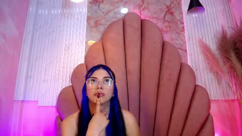 kyomi_hunt online show from July 27, 2026, 4:08 am