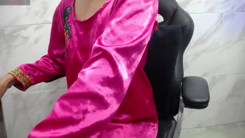 Kyra online show from March 24, 2026, 12:32 pm