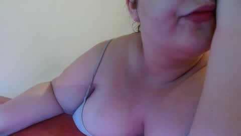 Snapshot of kyra_vex chatting on June 7, 2026, 8:34 pm kyra_vex online show from June 7, 2026, 8:34 pm