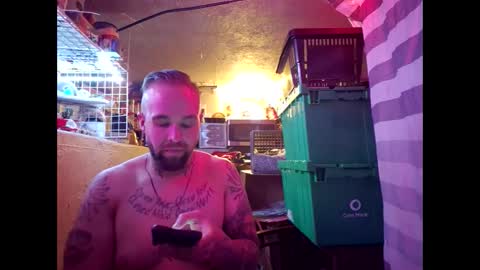 kyrowho online show from December 2, 2024, 5:59 am