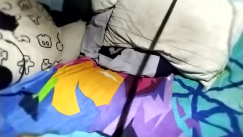 l0c0fundias online show from September 17, 2025, 9:00 am