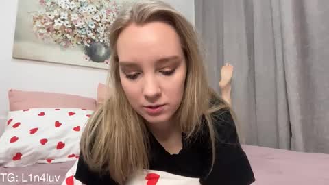 lina online show from February 2, 2026, 2:54 am