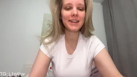 lina online show from April 21, 2026, 1:18 am