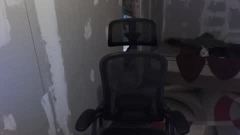 Snapshot of l1v1nth3dr3am chatting on September 14, 2025, 4:22 am l1v1nth3dr3am online show from September 14, 2025, 4:22 am