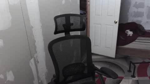 Snapshot of l1v1nth3dr3am chatting on September 15, 2025, 7:58 pm l1v1nth3dr3am online show from September 15, 2025, 7:58 pm