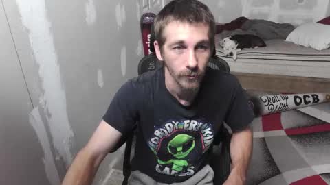 Snapshot of l1v1nth3dr3am chatting on September 25, 2025, 3:10 am l1v1nth3dr3am online show from September 25, 2025, 3:10 am