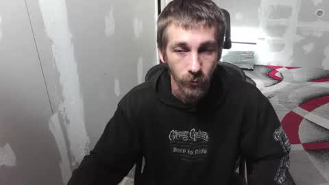 Snapshot of l1v1nth3dr3am chatting on October 6, 2025, 2:31 am l1v1nth3dr3am online show from October 6, 2025, 2:31 am