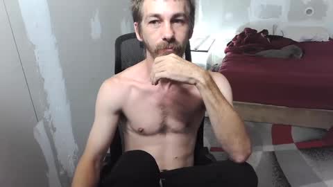 Snapshot of l1v1nth3dr3am chatting on October 9, 2025, 6:22 am l1v1nth3dr3am online show from October 9, 2025, 6:22 am