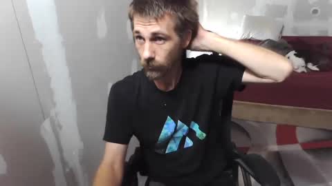 Snapshot of l1v1nth3dr3am chatting on October 10, 2025, 3:16 am l1v1nth3dr3am online show from October 10, 2025, 3:16 am