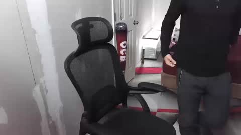 Snapshot of l1v1nth3dr3am chatting on October 11, 2025, 4:12 am l1v1nth3dr3am online show from October 11, 2025, 4:12 am