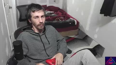 Snapshot of l1v1nth3dr3am chatting on November 9, 2025, 7:28 am l1v1nth3dr3am online show from November 9, 2025, 7:28 am