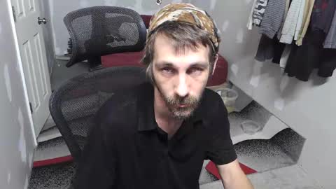 Snapshot of l1v1nth3dr3am chatting on November 15, 2025, 5:09 pm l1v1nth3dr3am online show from November 15, 2025, 5:09 pm