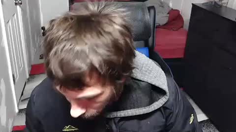 Snapshot of l1v1nth3dr3am chatting on December 15, 2025, 11:58 am l1v1nth3dr3am online show from December 15, 2025, 11:58 am