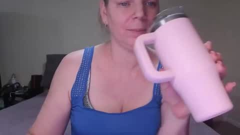 Snapshot of l4dyc4pricorn76 chatting on February 11, 2026, 12:21 pm l4dyc4pricorn76 online show from February 11, 2026, 12:21 pm