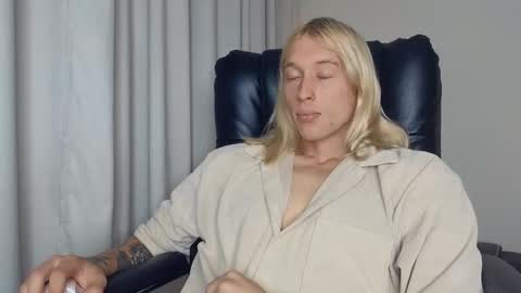 Adonis online show from September 13, 2025, 6:35 am