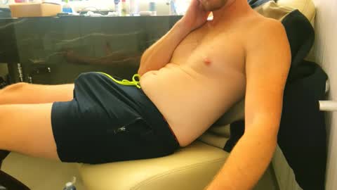 L online show from September 30, 2025, 10:20 am