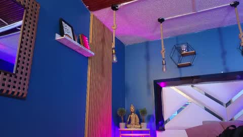 Snapshot of laady_brownn chatting on April 25, 2026, 11:57 am Cris online show from April 25, 2026, 11:57 am